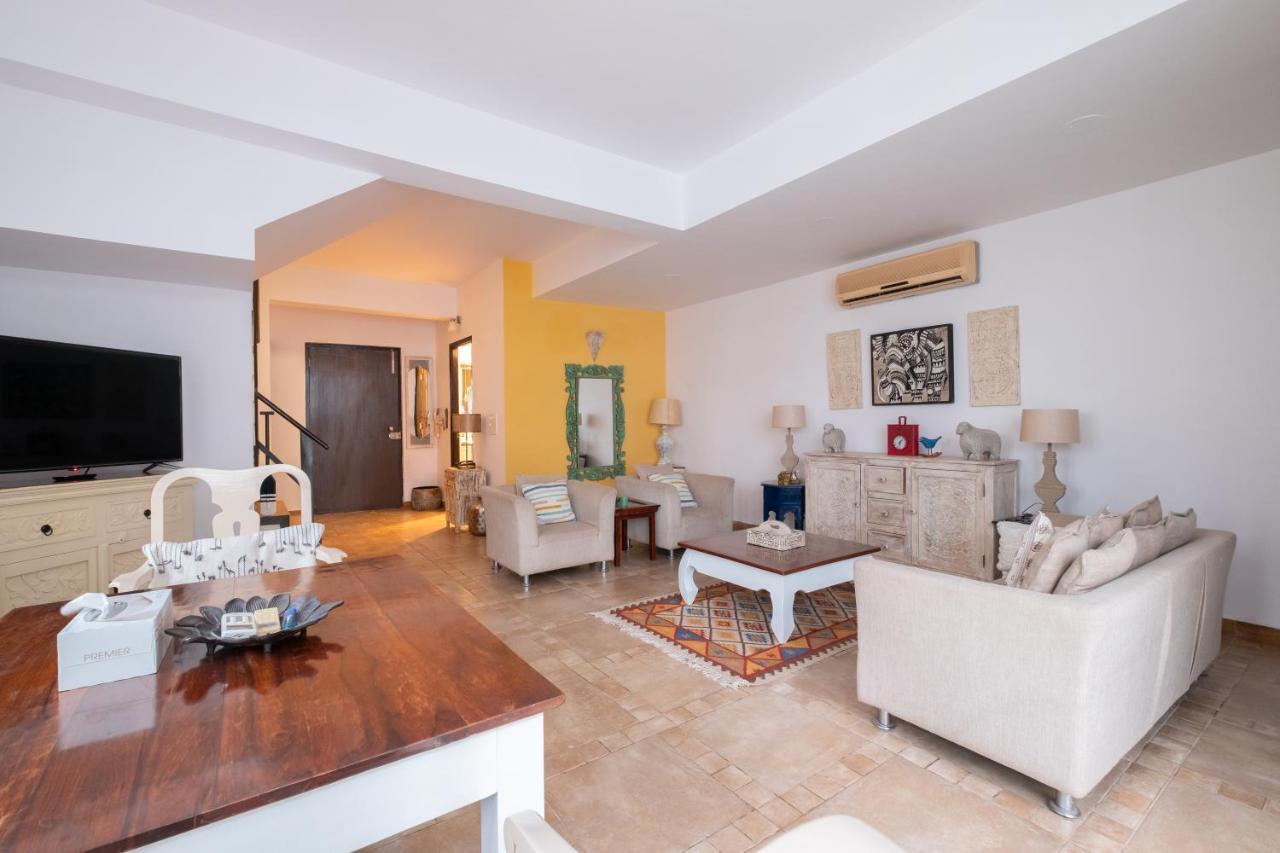 Snowdrop- Exquisite 3Bhk Villa With Pool- Candolim By Staymonkey Calangute Εξωτερικό φωτογραφία